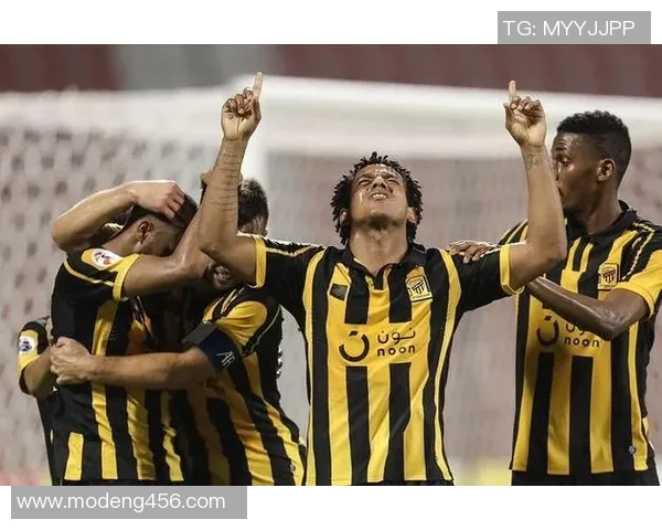 吉达国民与波斯波利斯的巅峰对决展现足球魅力与激情的较量 吉达国民与波斯波利斯的巅峰对决展现足球魅力与激情的较量